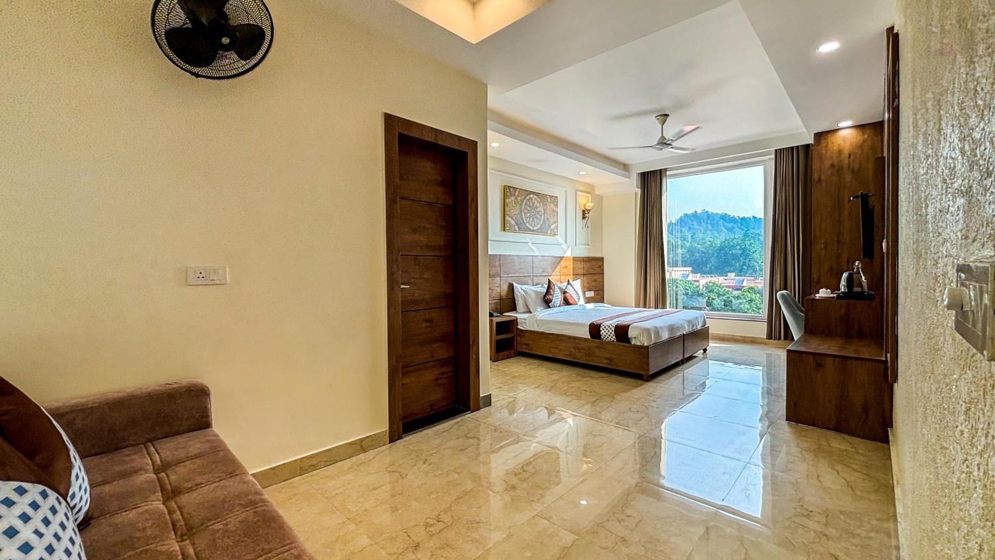 Hotel Nirvana Bliss, Behind Parmarth Niketan Rishīkesh Buitenkant foto