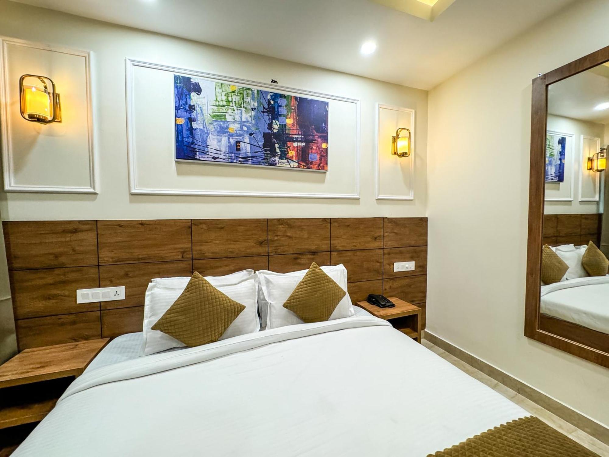 Hotel Nirvana Bliss, Behind Parmarth Niketan Rishīkesh Buitenkant foto