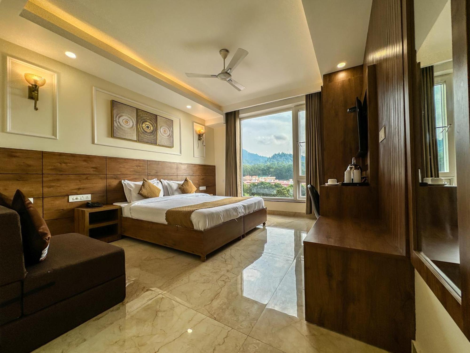 Hotel Nirvana Bliss, Behind Parmarth Niketan Rishīkesh Buitenkant foto