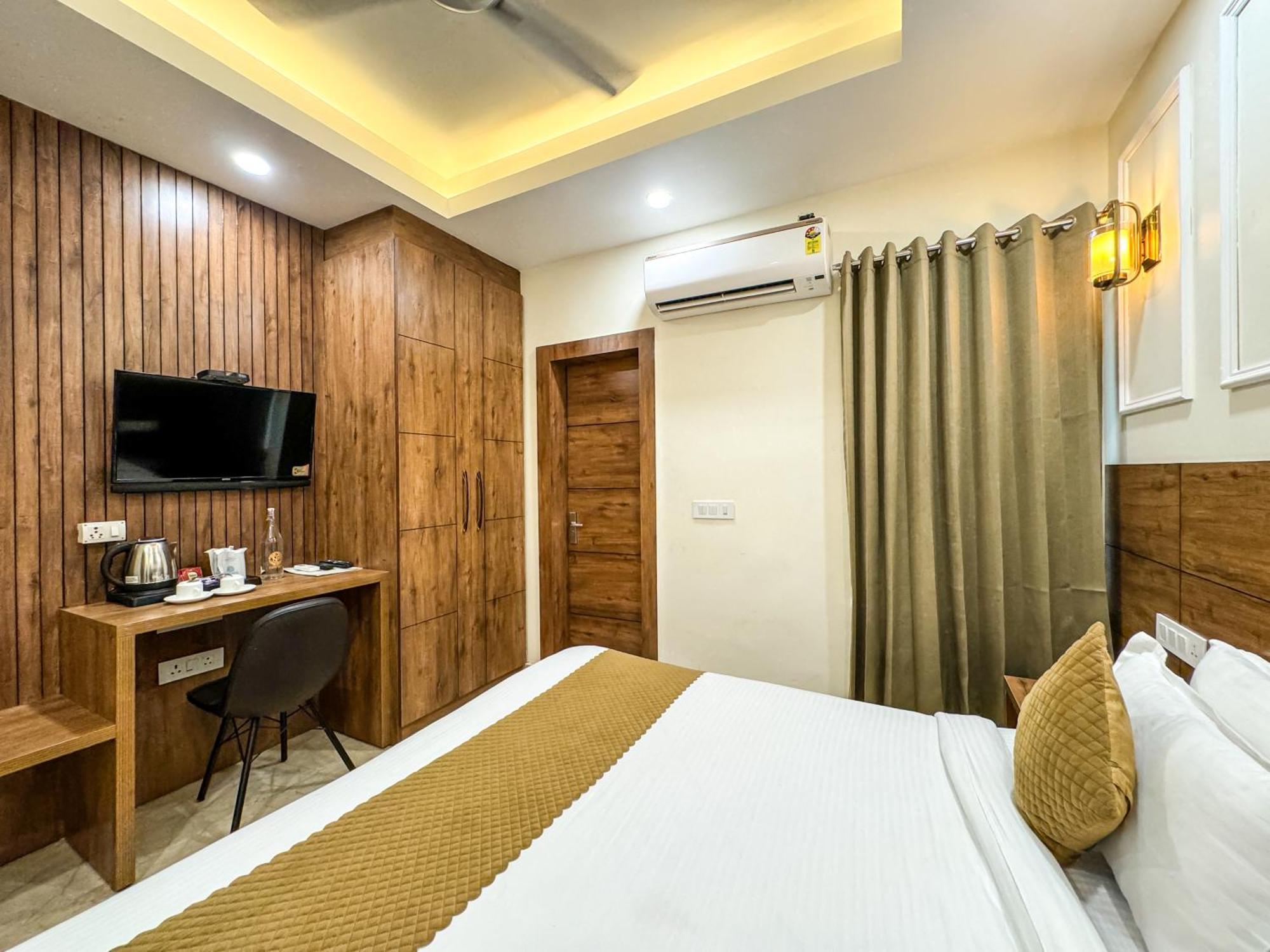 Hotel Nirvana Bliss, Behind Parmarth Niketan Rishīkesh Buitenkant foto