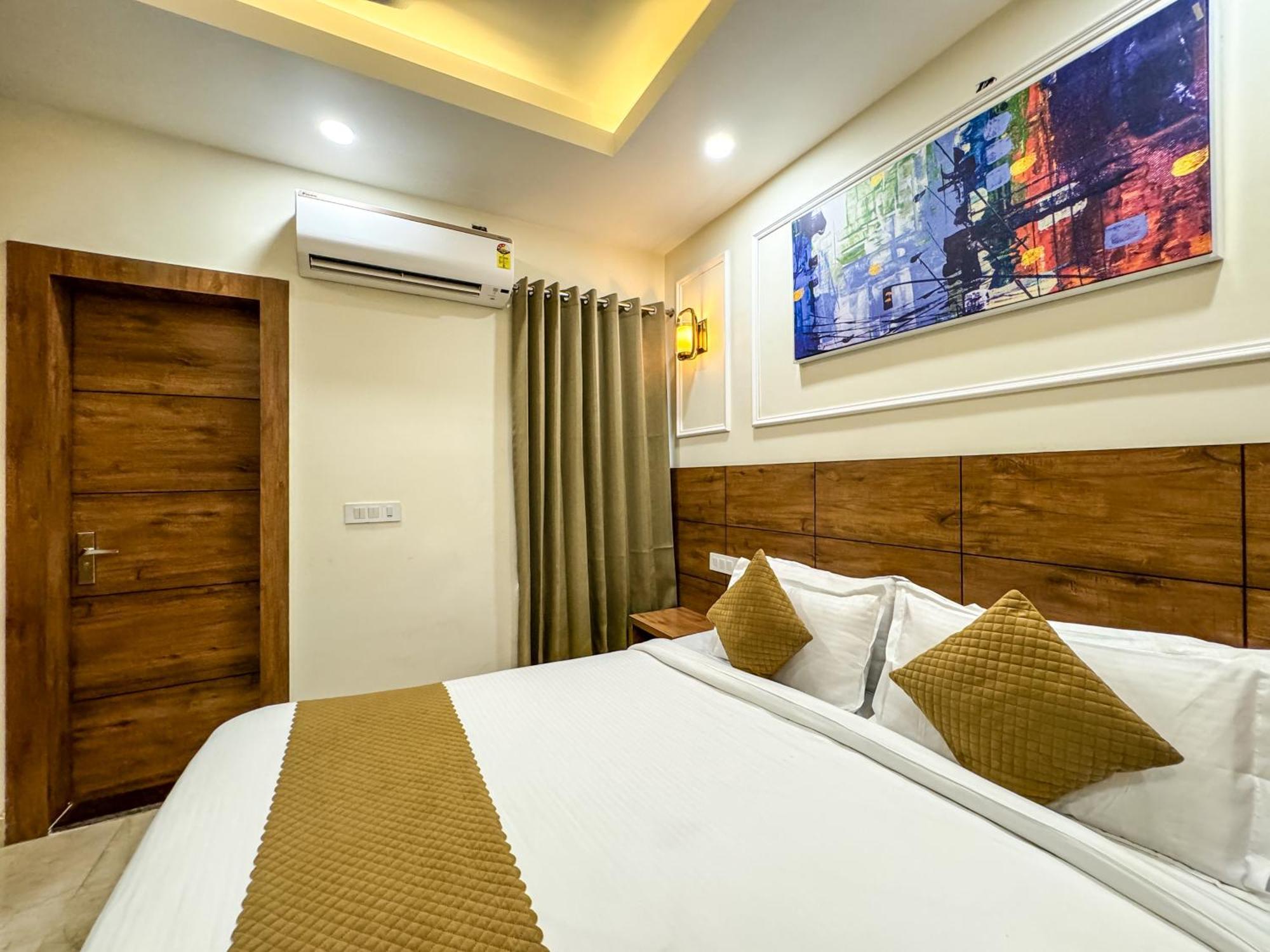 Hotel Nirvana Bliss, Behind Parmarth Niketan Rishīkesh Buitenkant foto