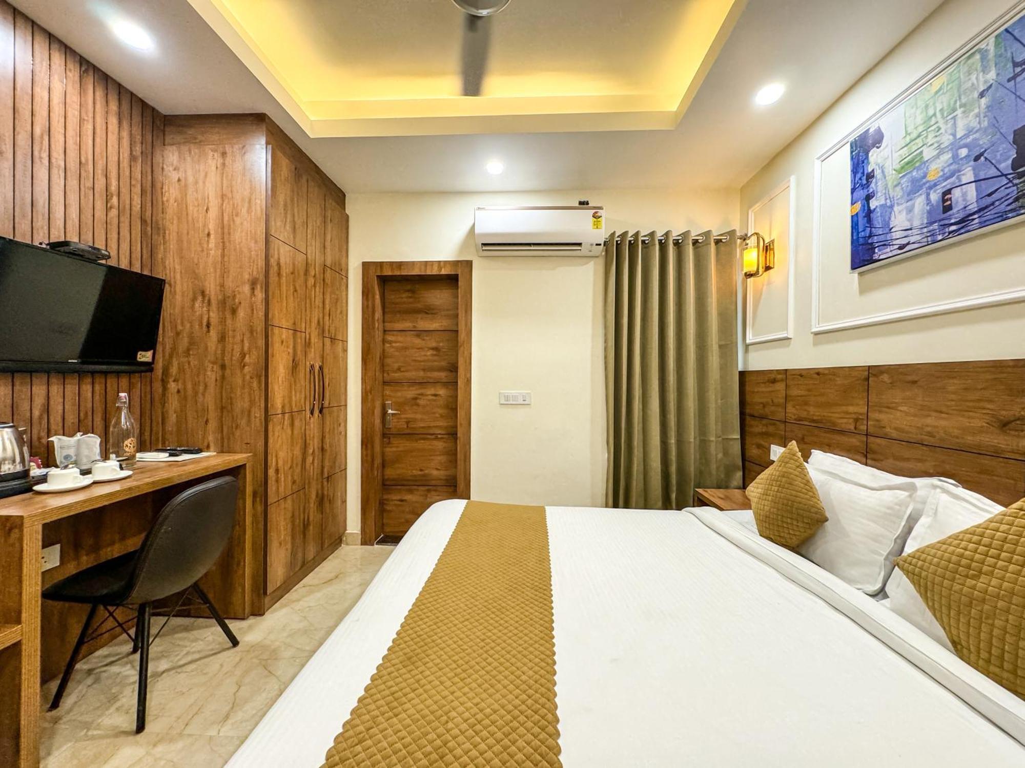 Hotel Nirvana Bliss, Behind Parmarth Niketan Rishīkesh Buitenkant foto